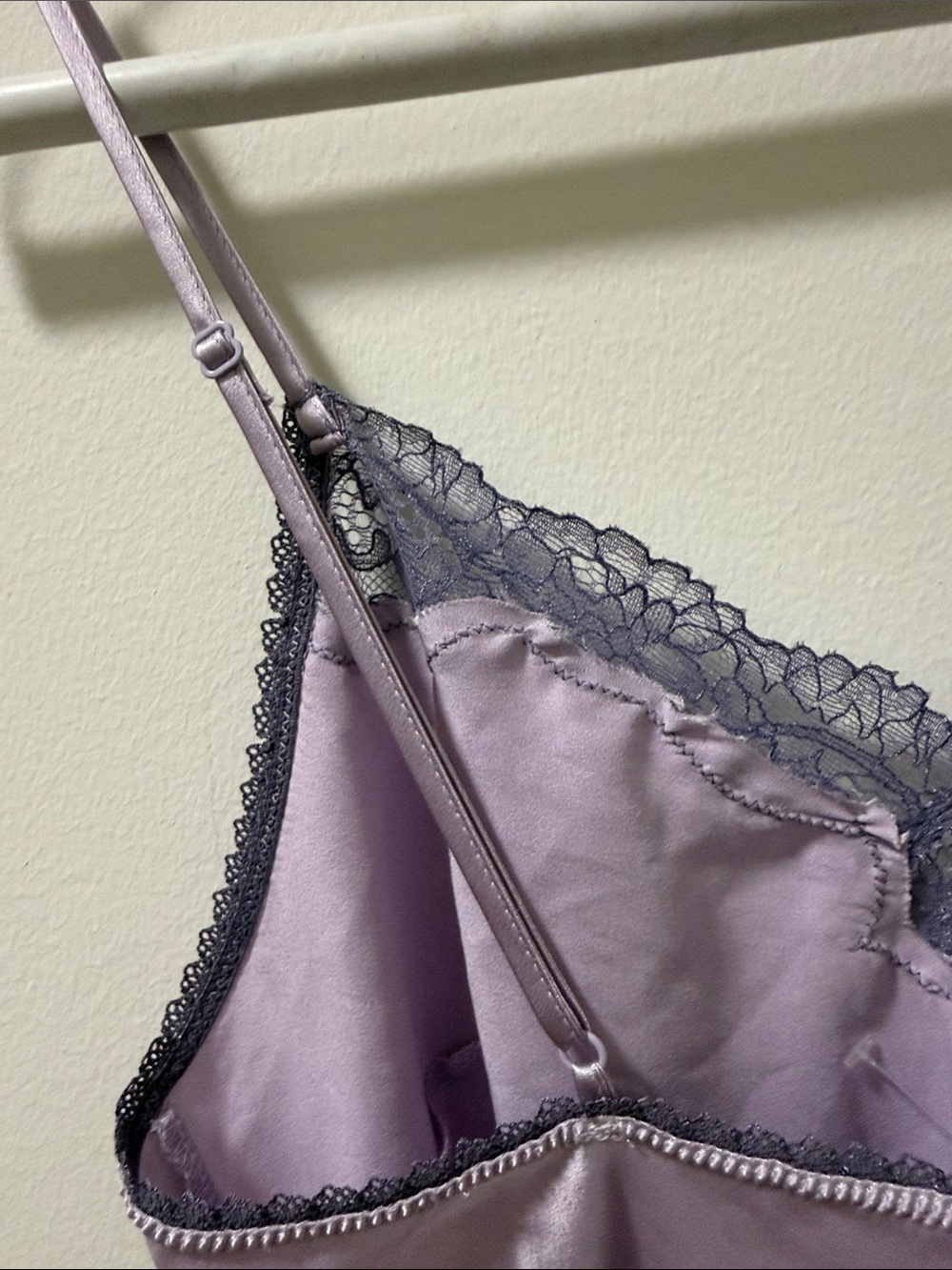 Victoria’s Secret Chemise/Slip Satin & Lace Trimmed. Size Medium. Lilac/Purple. - Picture 6 of 8